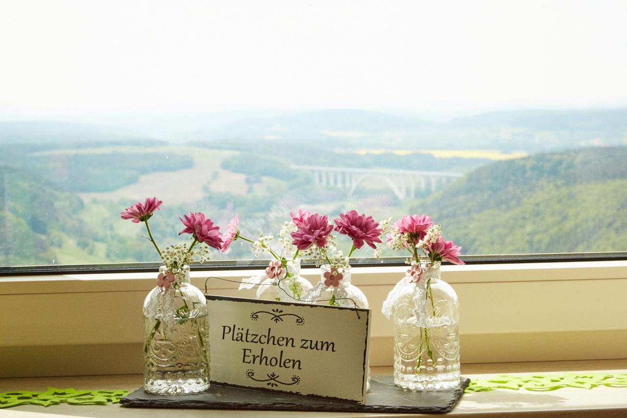 Die Triniushuette "Thueringens Schoenste Aussicht" Rauenstein Dış mekan fotoğraf
